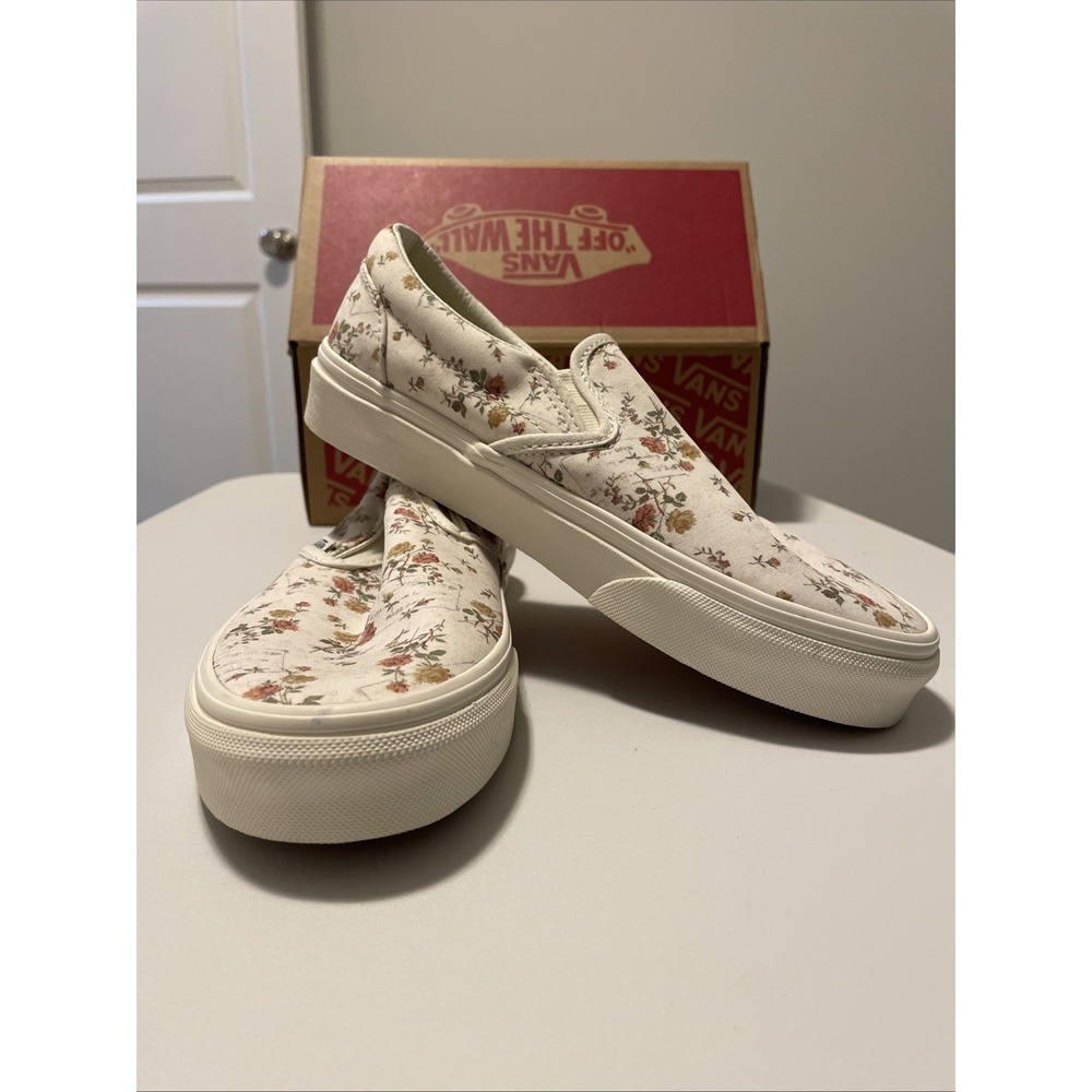 Vans Floral Platform Slip On Sneakers Womens 6 Cottagecore Casual - NEVER WORN